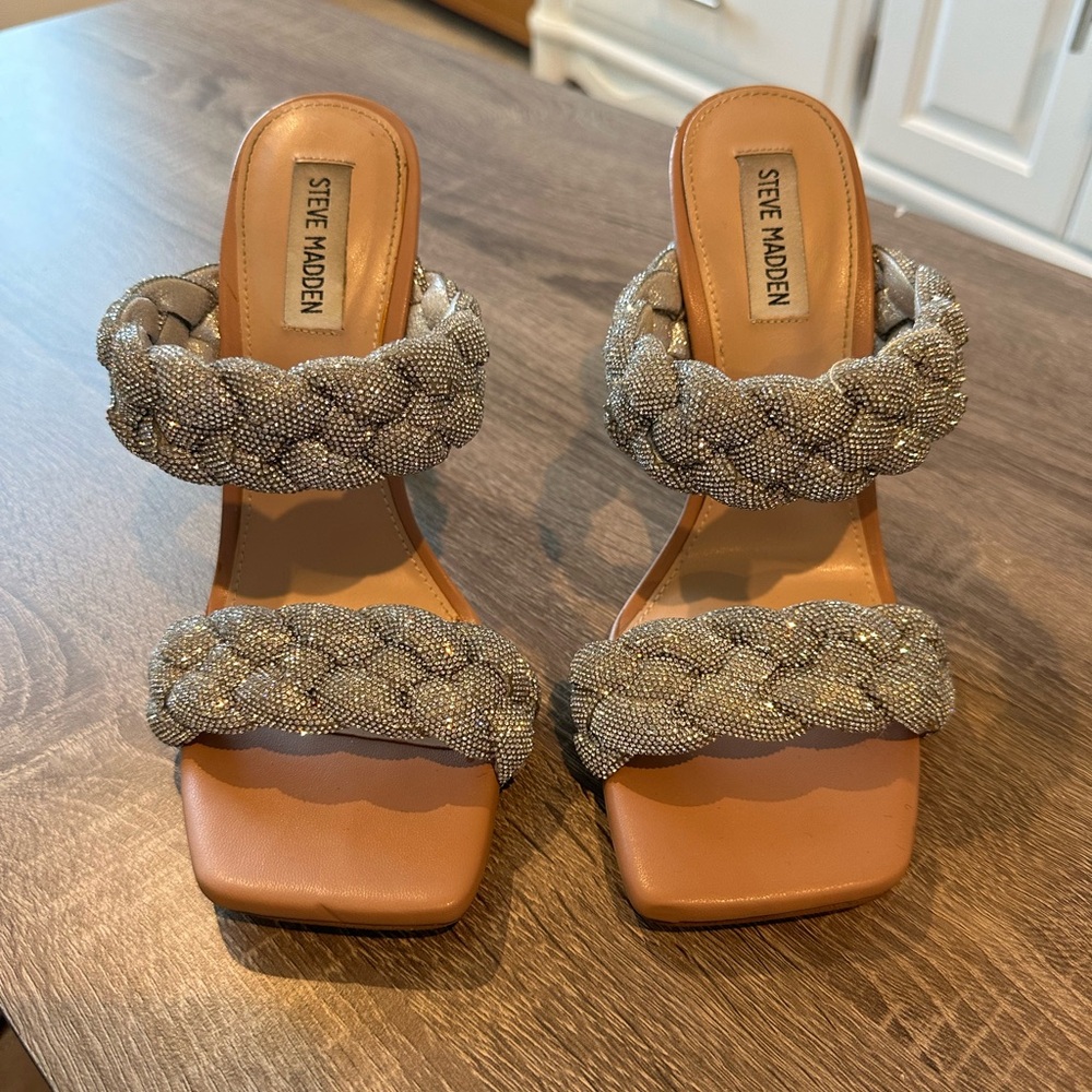 Steve Madden Silver Braided Sandals